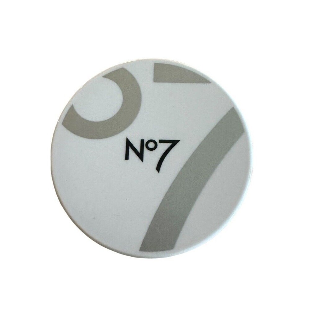 No7 Flawless Finishing Loose Powder Medium 13g. 45 oz.
